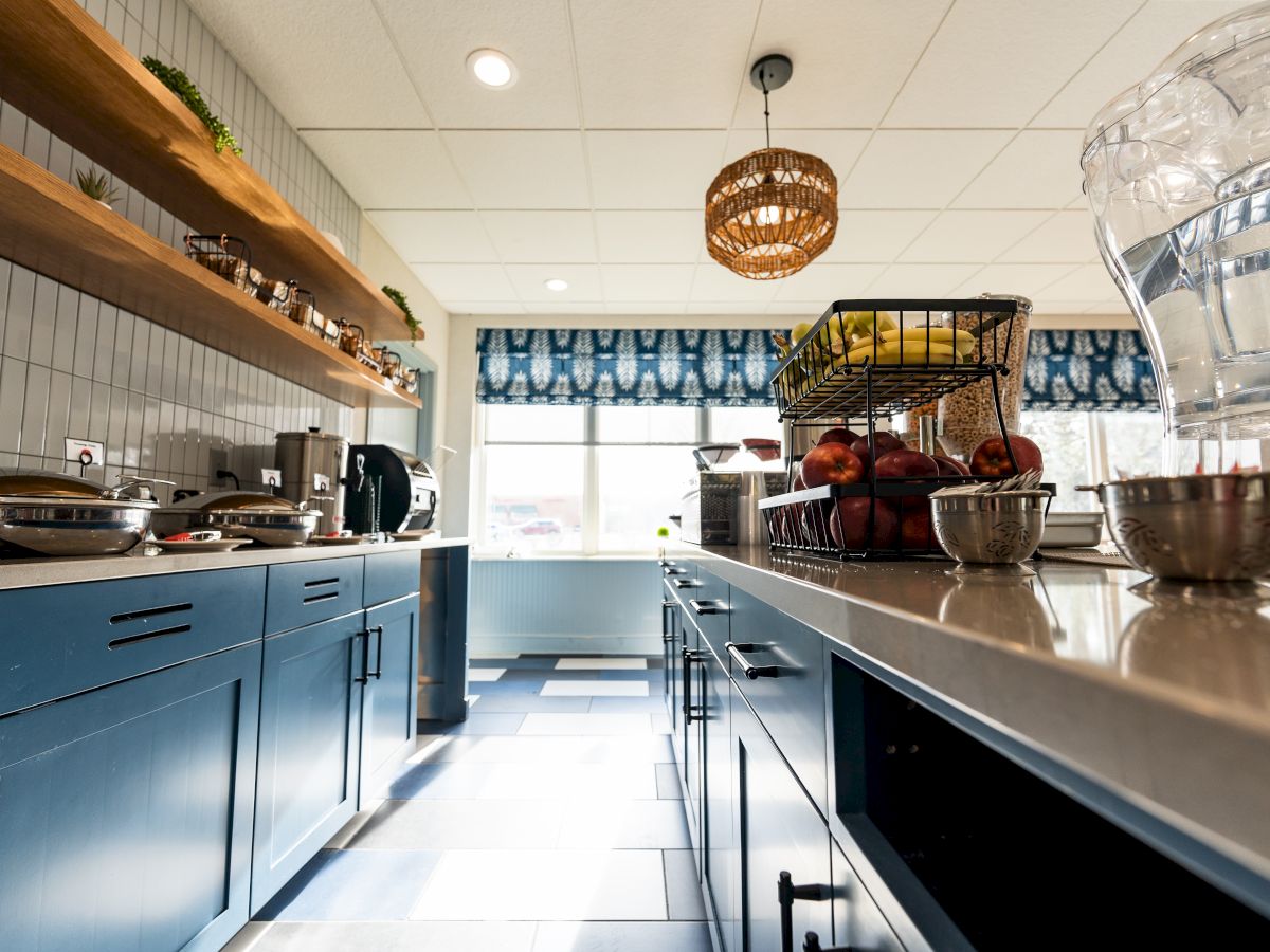 Cherry Tree Inn & Suites