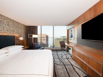 Cherry Tree Inn & Suites