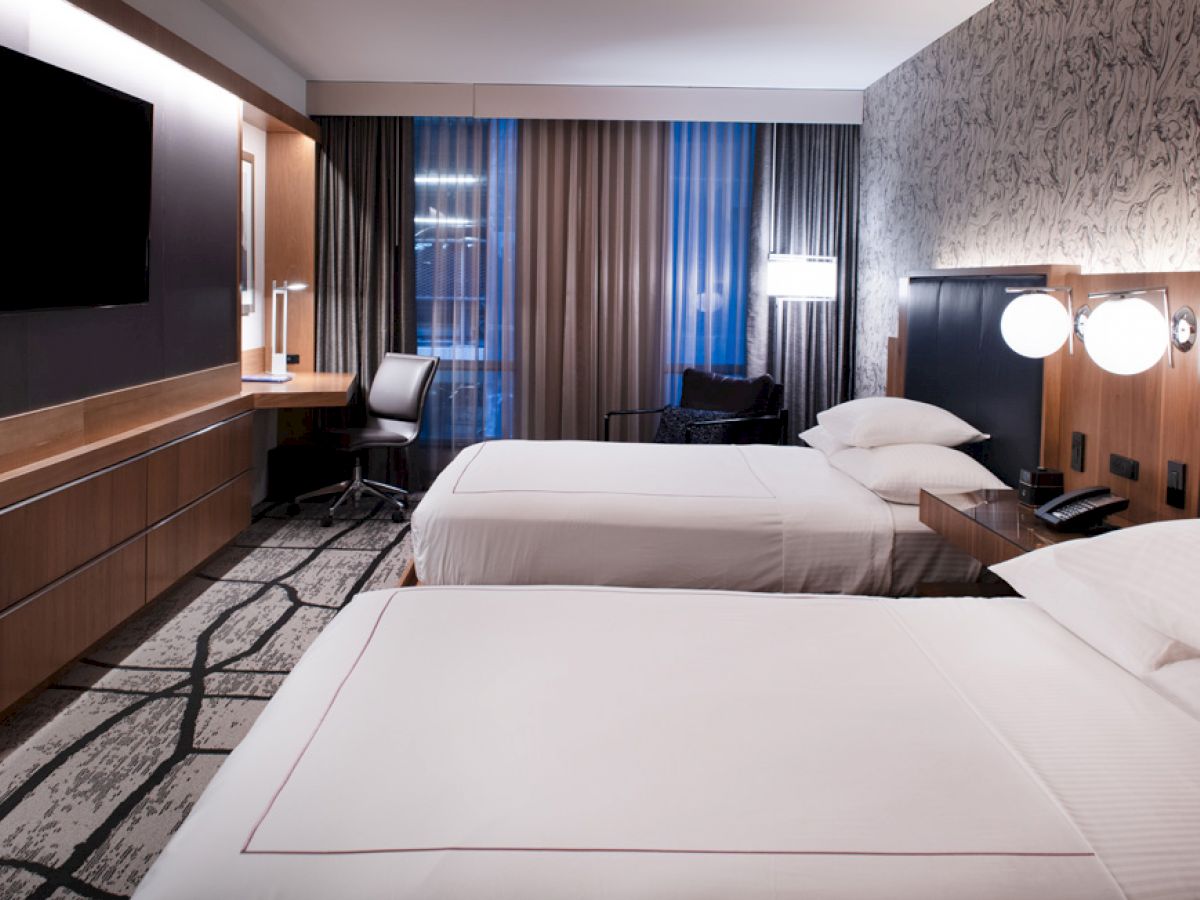 Cherry Tree Inn & Suites